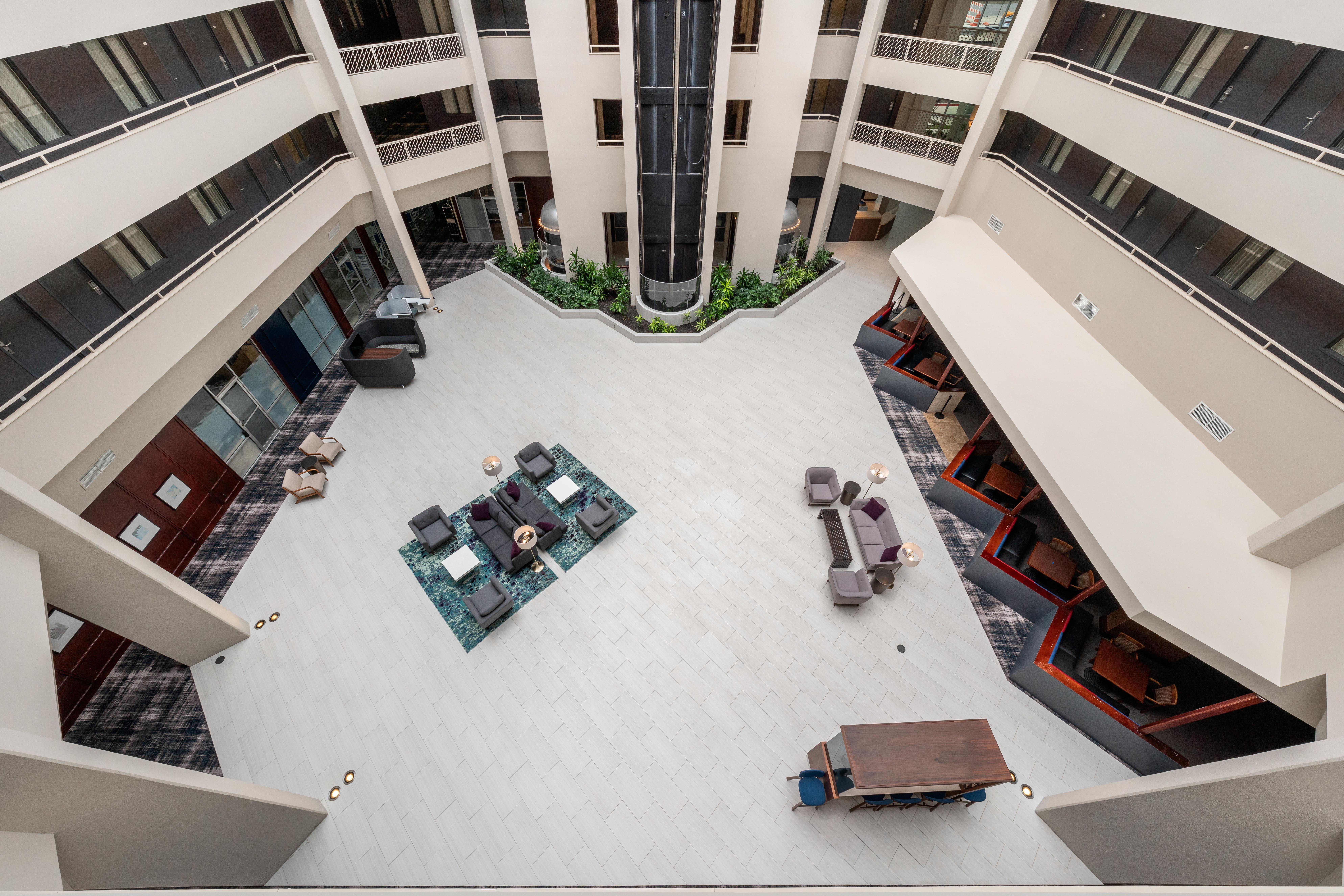 Crowne Plaza Suites Arlington By Ihg Exterior photo
