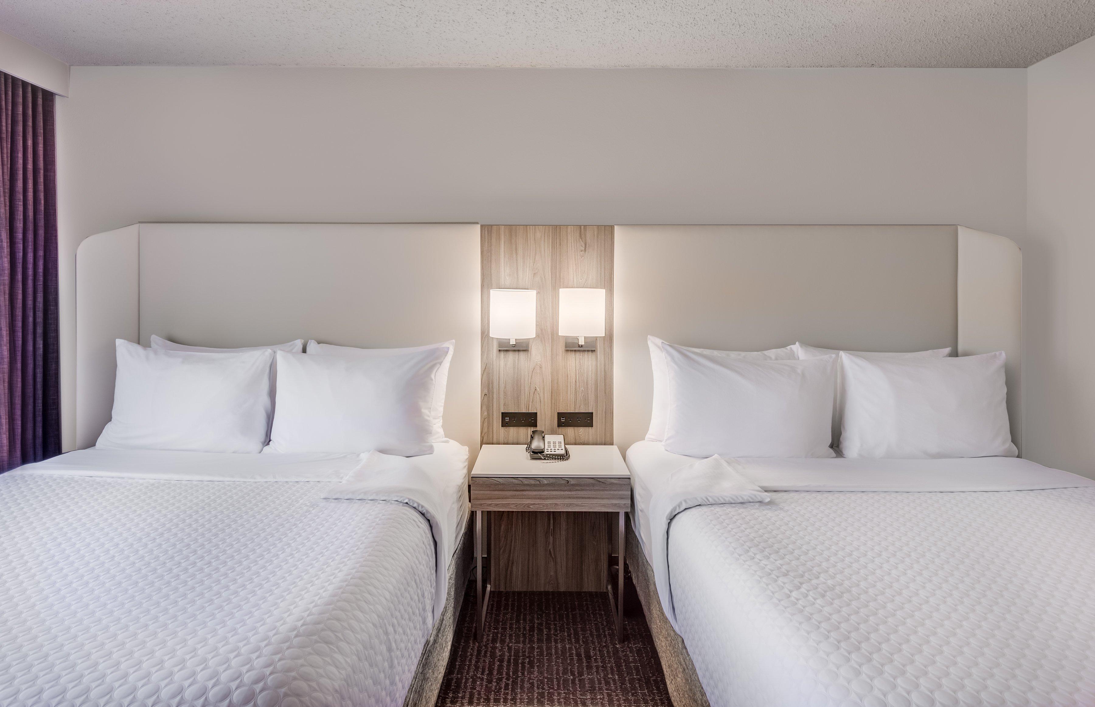 Crowne Plaza Suites Arlington By Ihg Exterior photo
