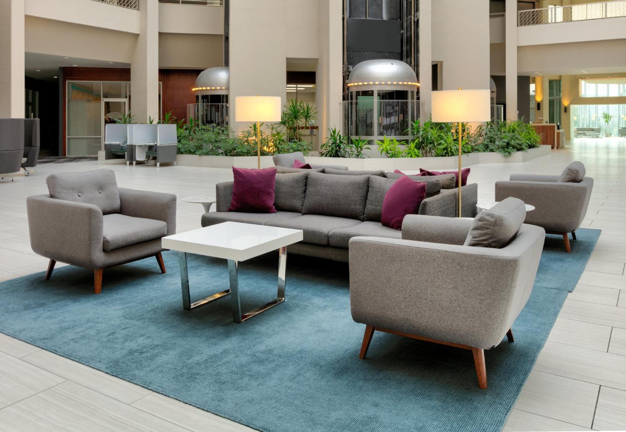 Crowne Plaza Suites Arlington By Ihg Exterior photo